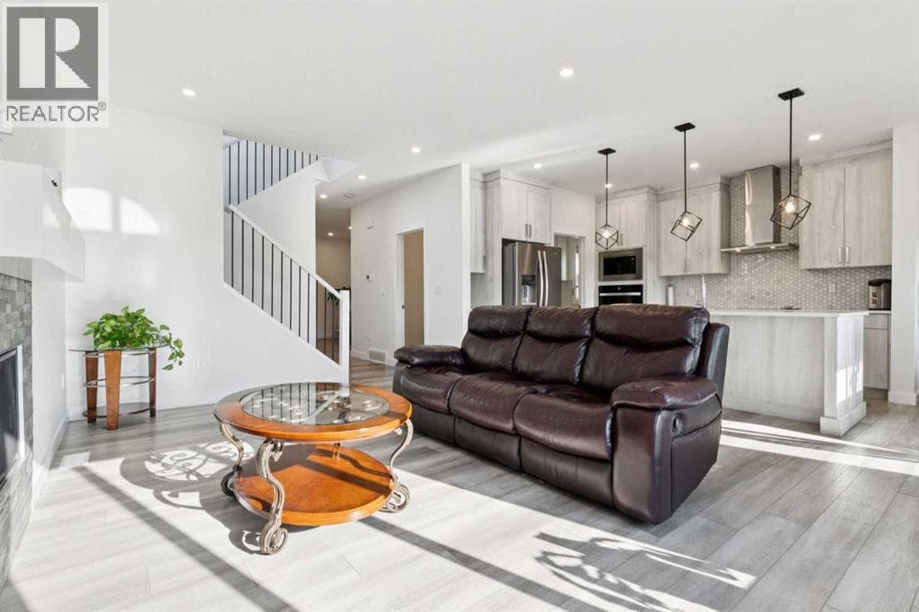 6 bed 5 bath single family at 51 Midgrove Drive SW — $895,000 — photo 7