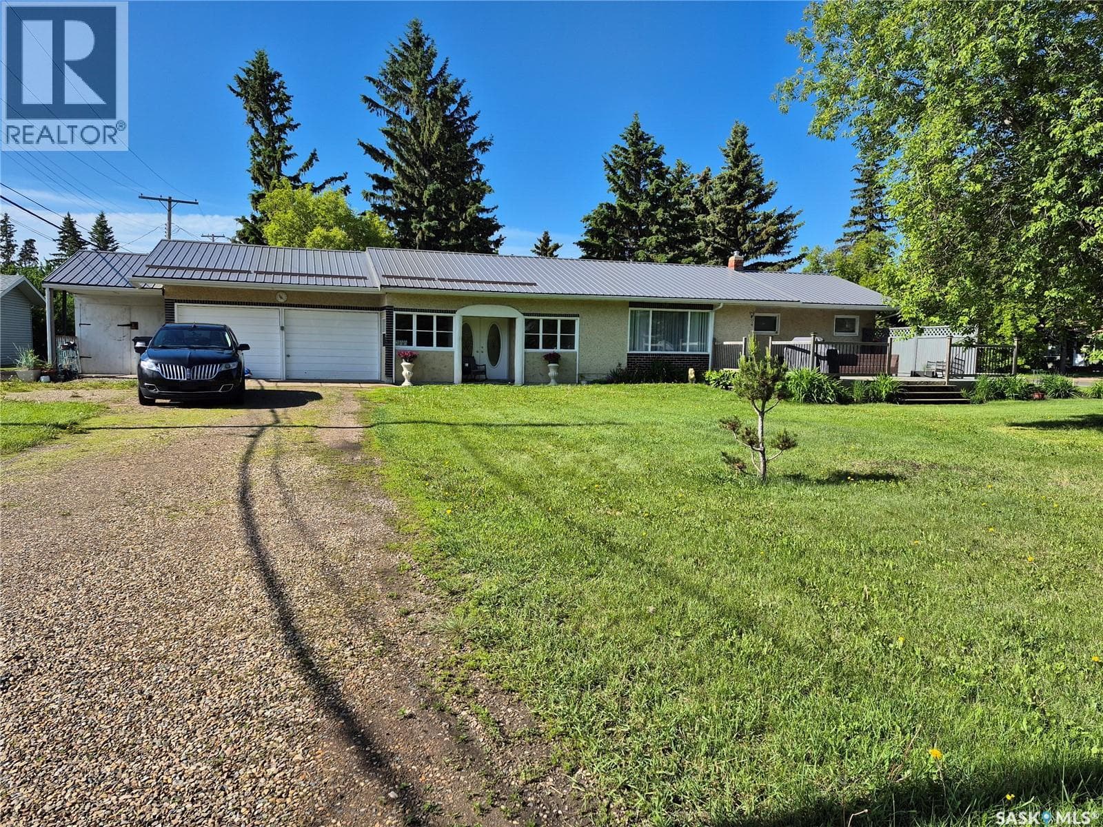 300 Dion AVENUE
