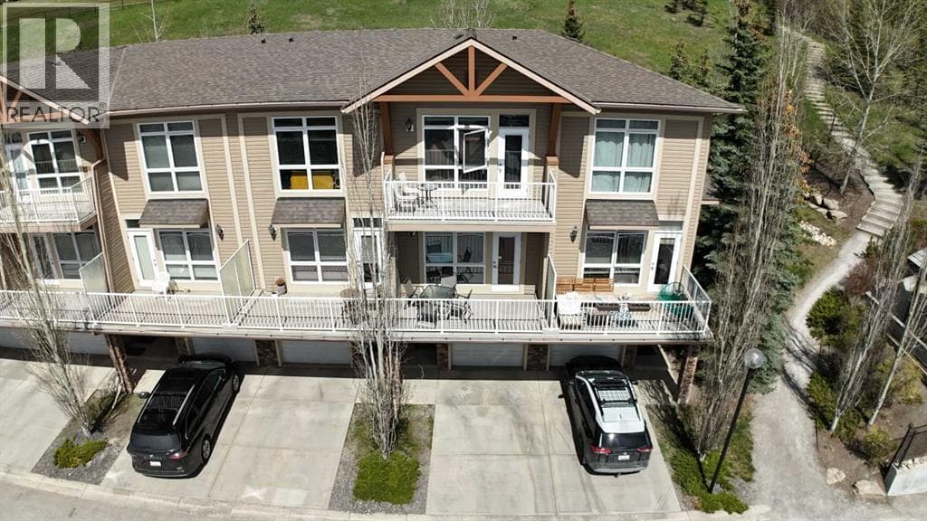 8, 172 Rockyledge View NW