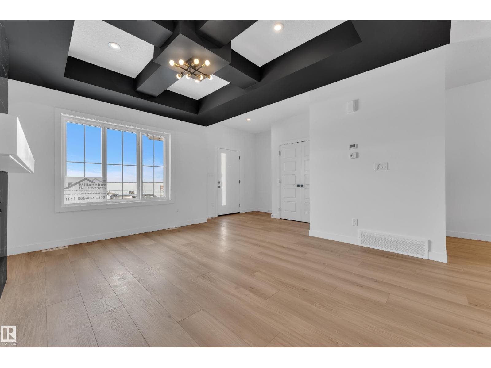 9827 107A AV — photo 3