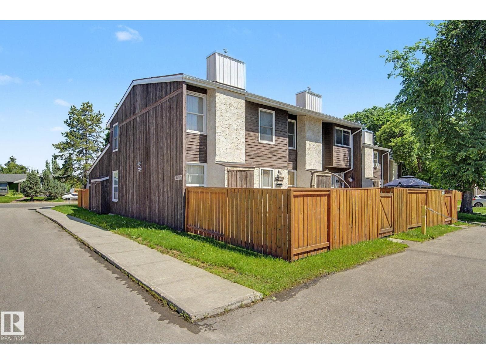 18409 66 AV NW — photo 2