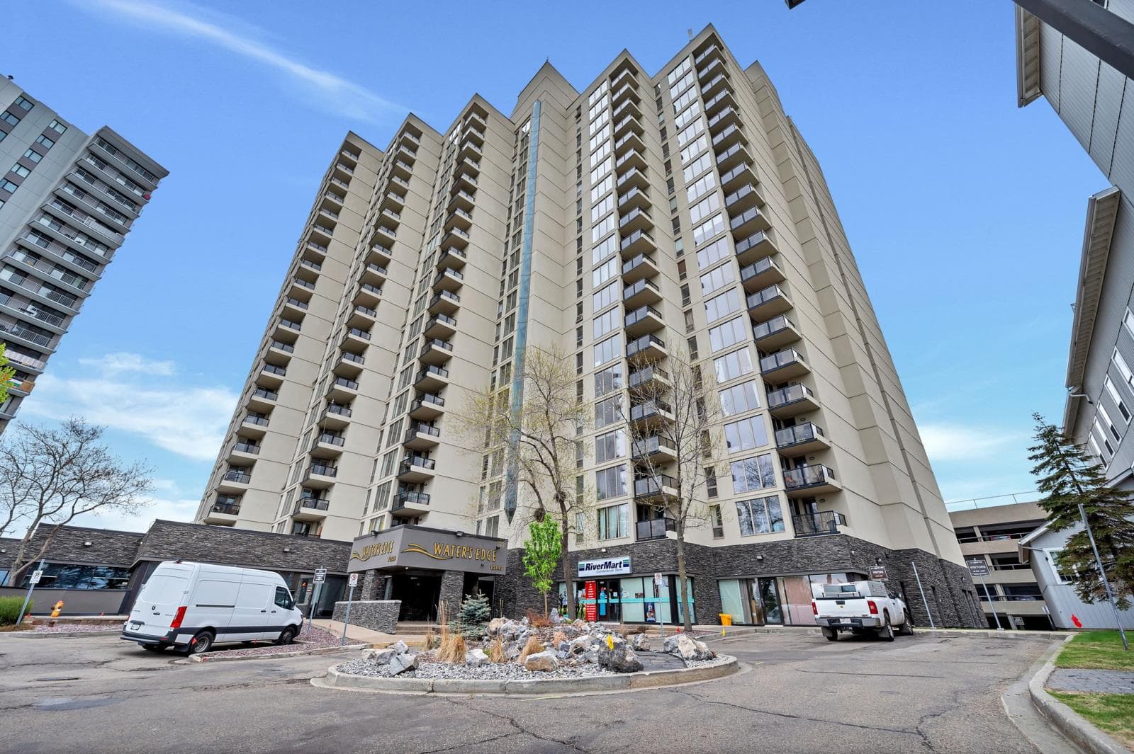 10151, 10153 Saskatchewan Dr NW — photo 3