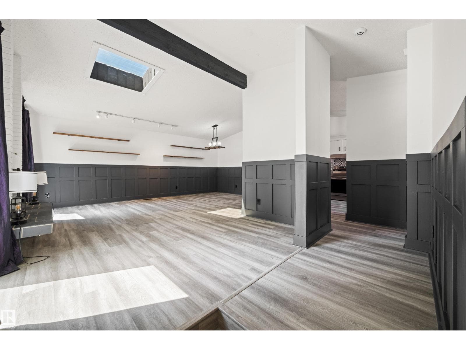 28 GOODRIDGE DR — photo 3