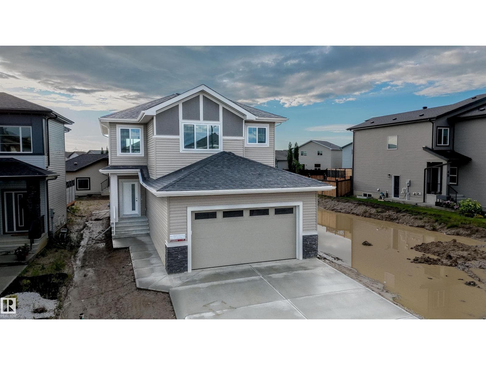 44 Dalquist Bay