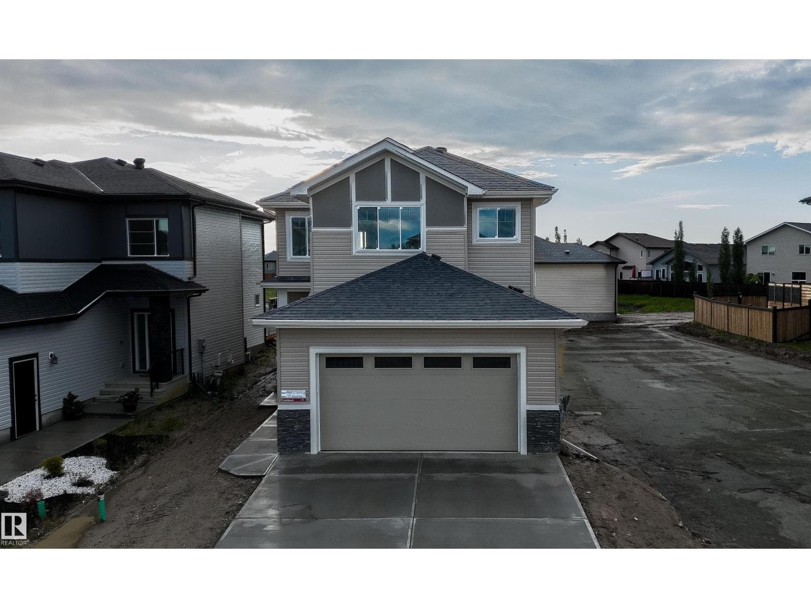 44 Dalquist Bay — photo 2