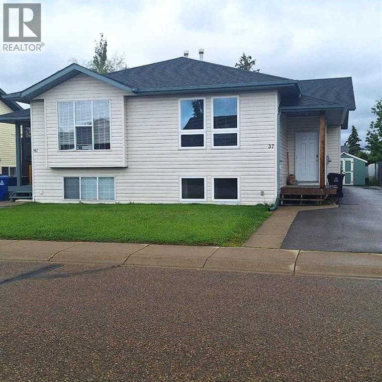 37 Silver Drive — photo 2