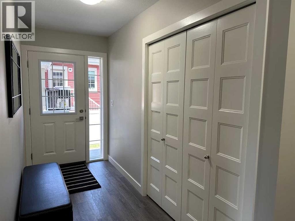 111 Golden Crescent — photo 3