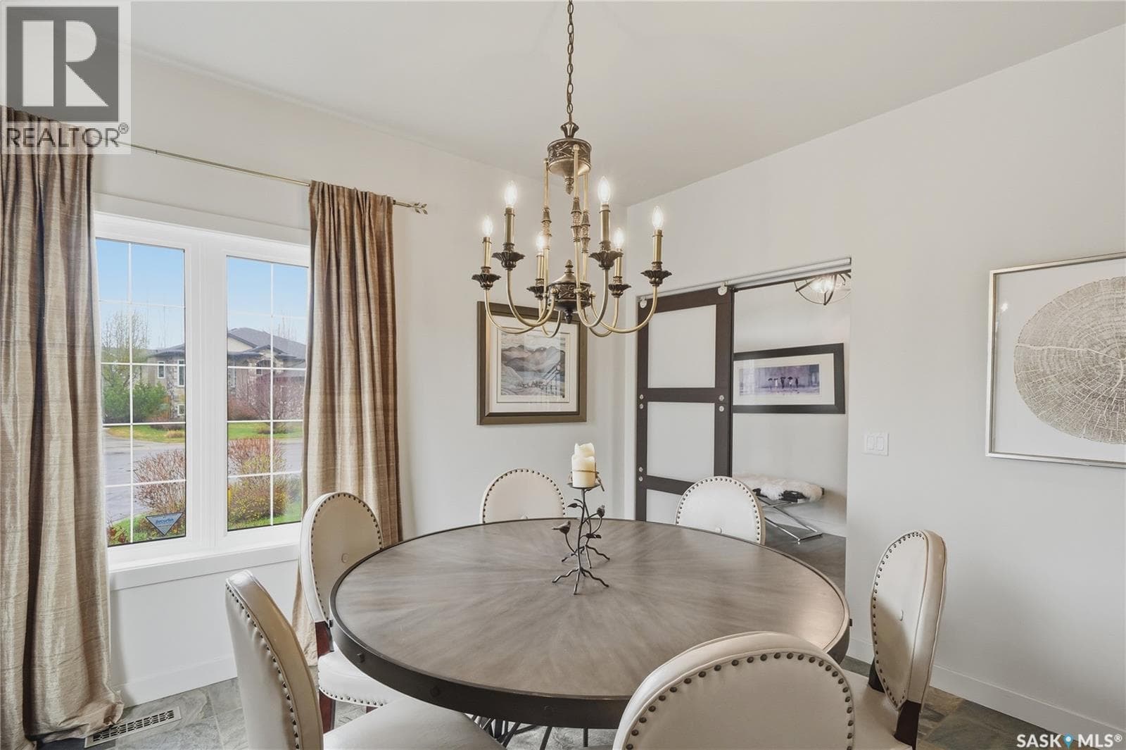 735 Wright CRESCENT — photo 4
