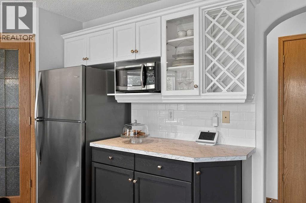 3 bed 3 bath single family at 72 Springs Crescent SE — $535,000 — photo 7