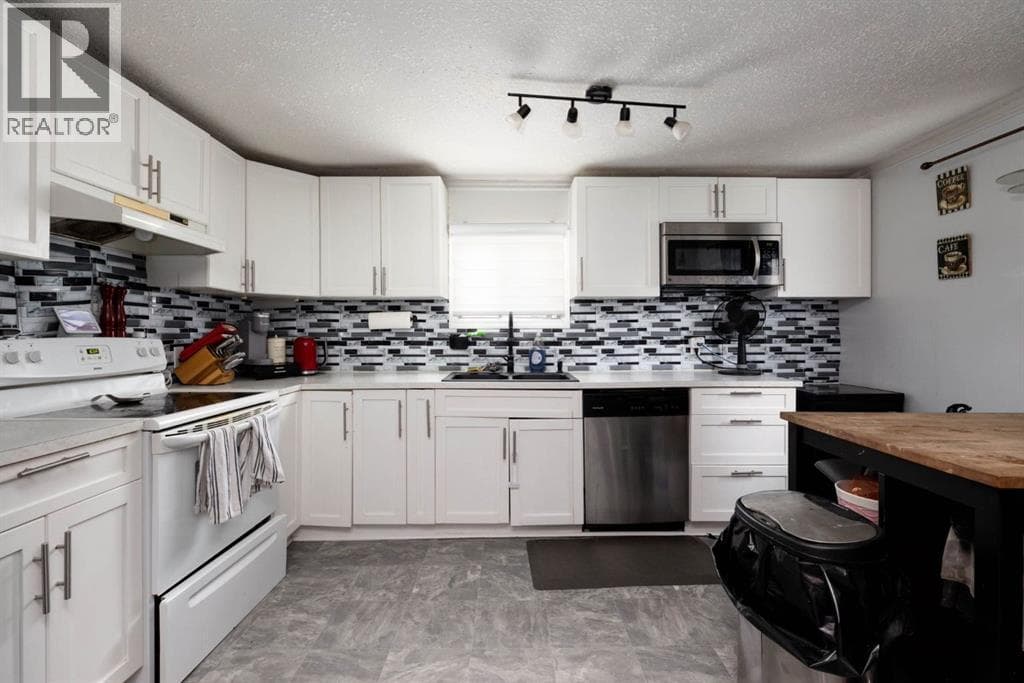 236 Grenfell Crescent — photo 4