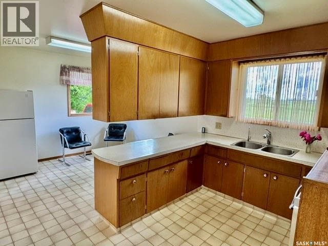 215 1st AVENUE — photo 2