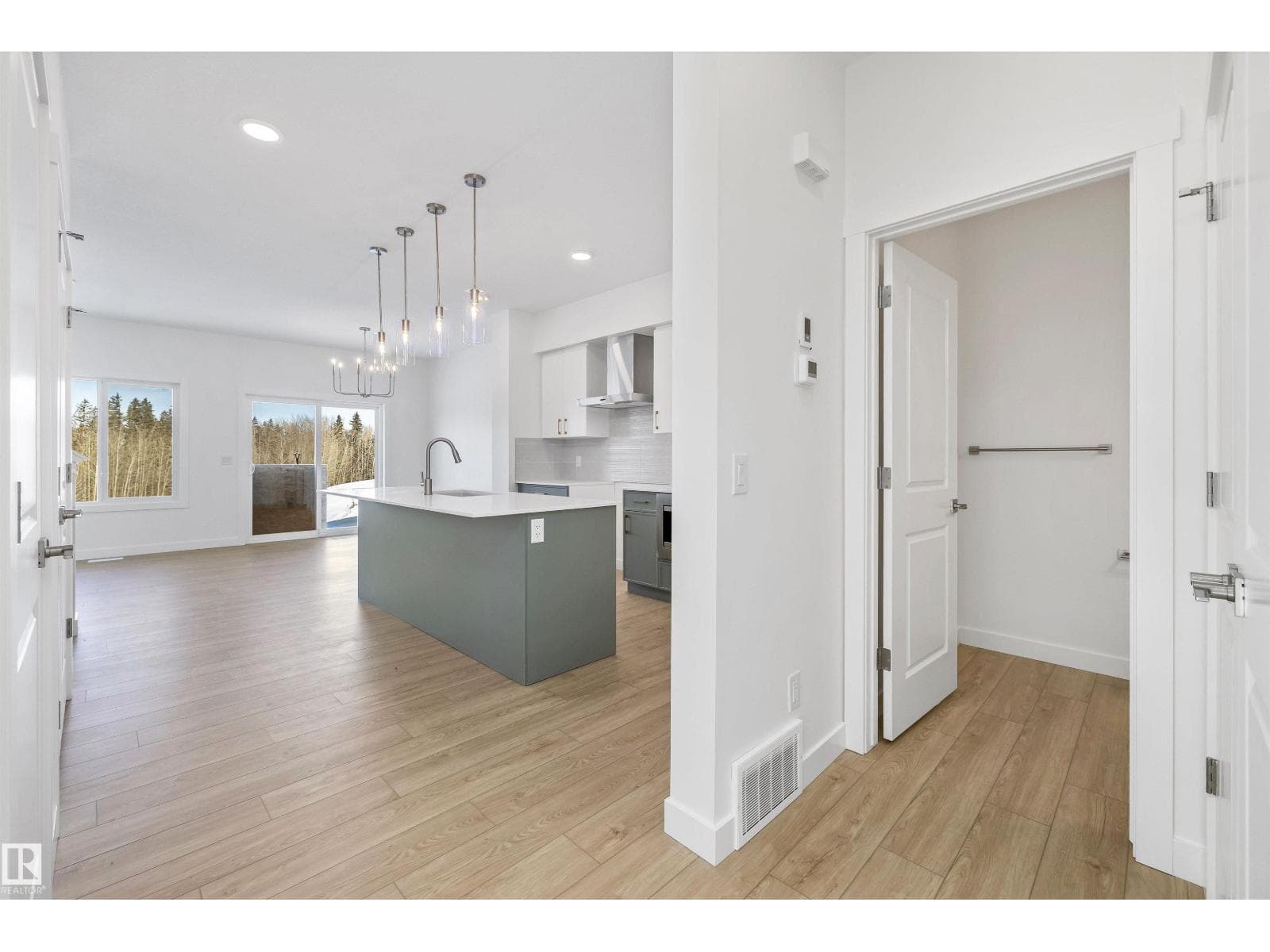 4184 KINGLET DR NW — photo 3