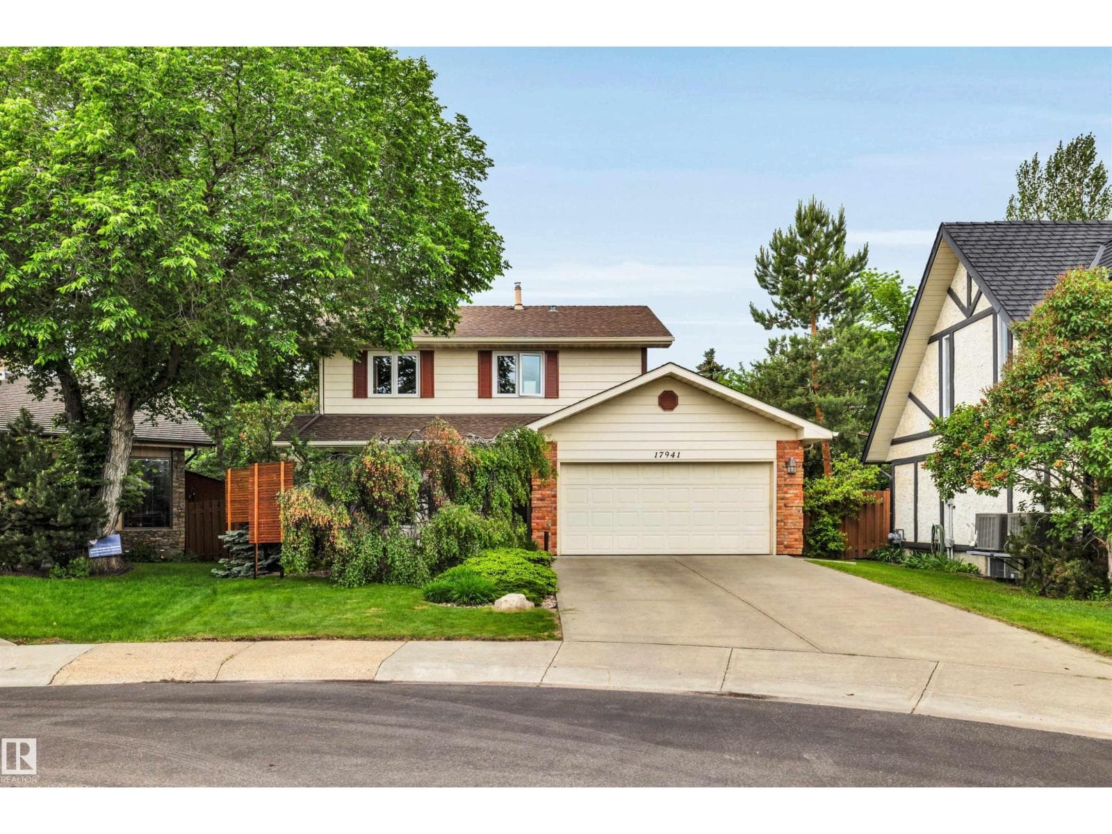 17941 57 AV NW — photo 2