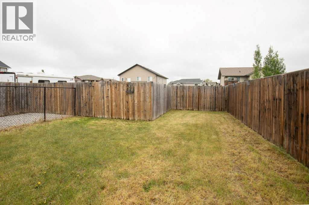 658 Red Oak Close — photo 2