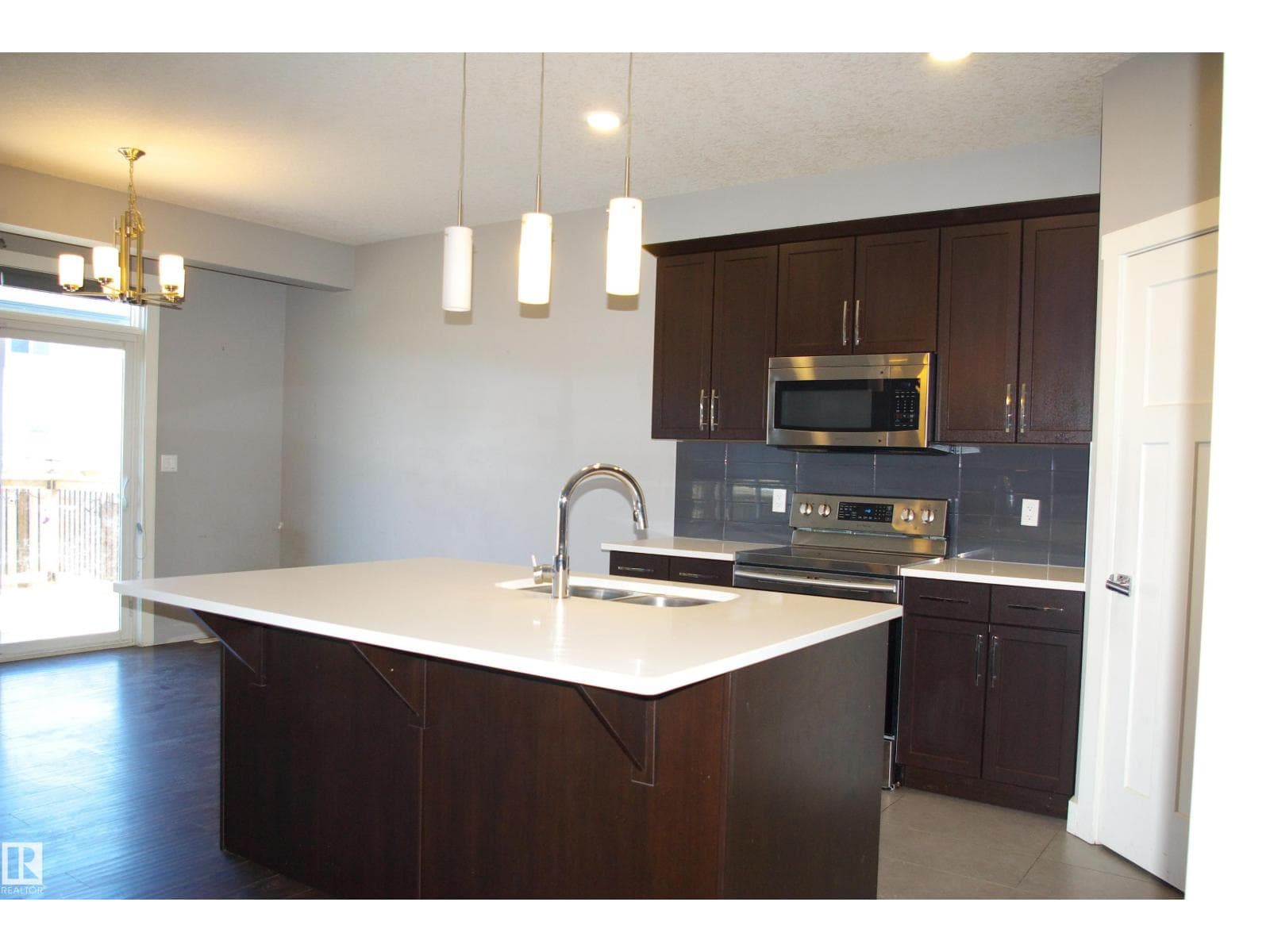 17615 77 ST NW — photo 4