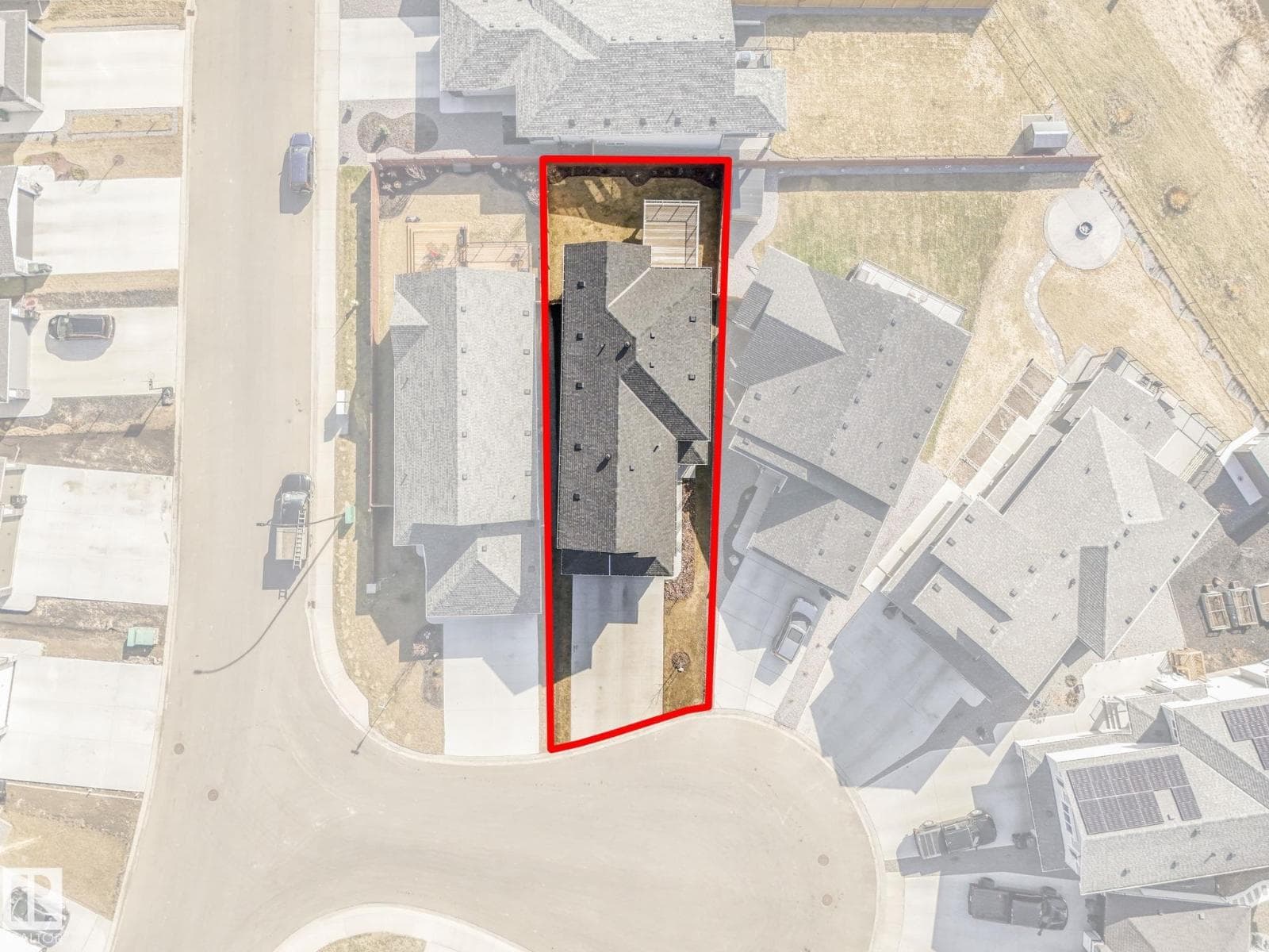 19 HOLT CV — photo 4