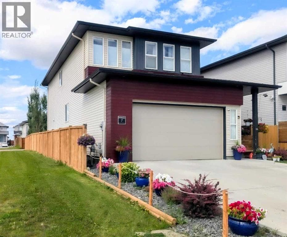 7 Greywolf Road N