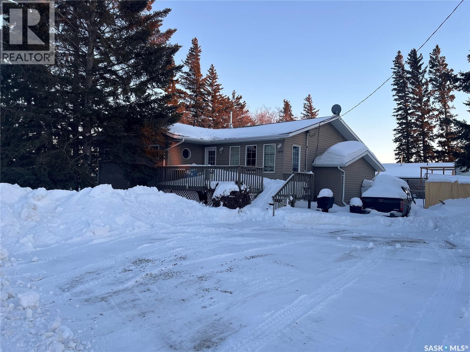 100 1st AVENUE SW — photo 3