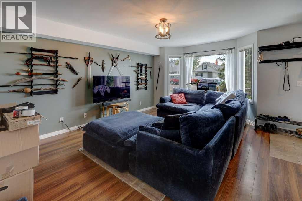 8034 24 Street SE — photo 4