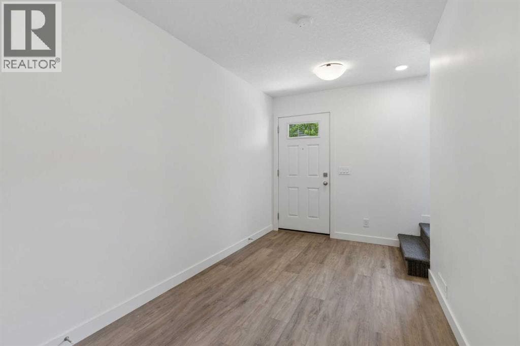 801, 24 Rivercrest Drive — photo 4
