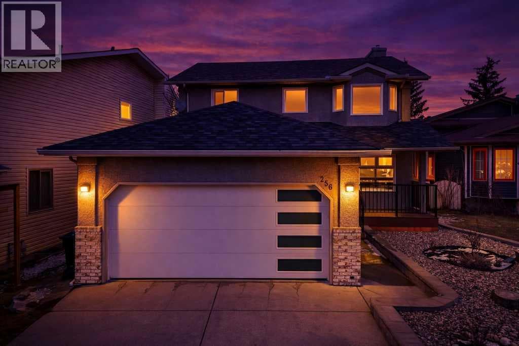 256 Riverside Mews SE