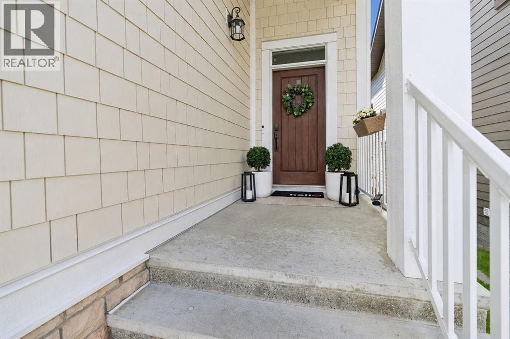 117 Riviera Crescent — photo 2