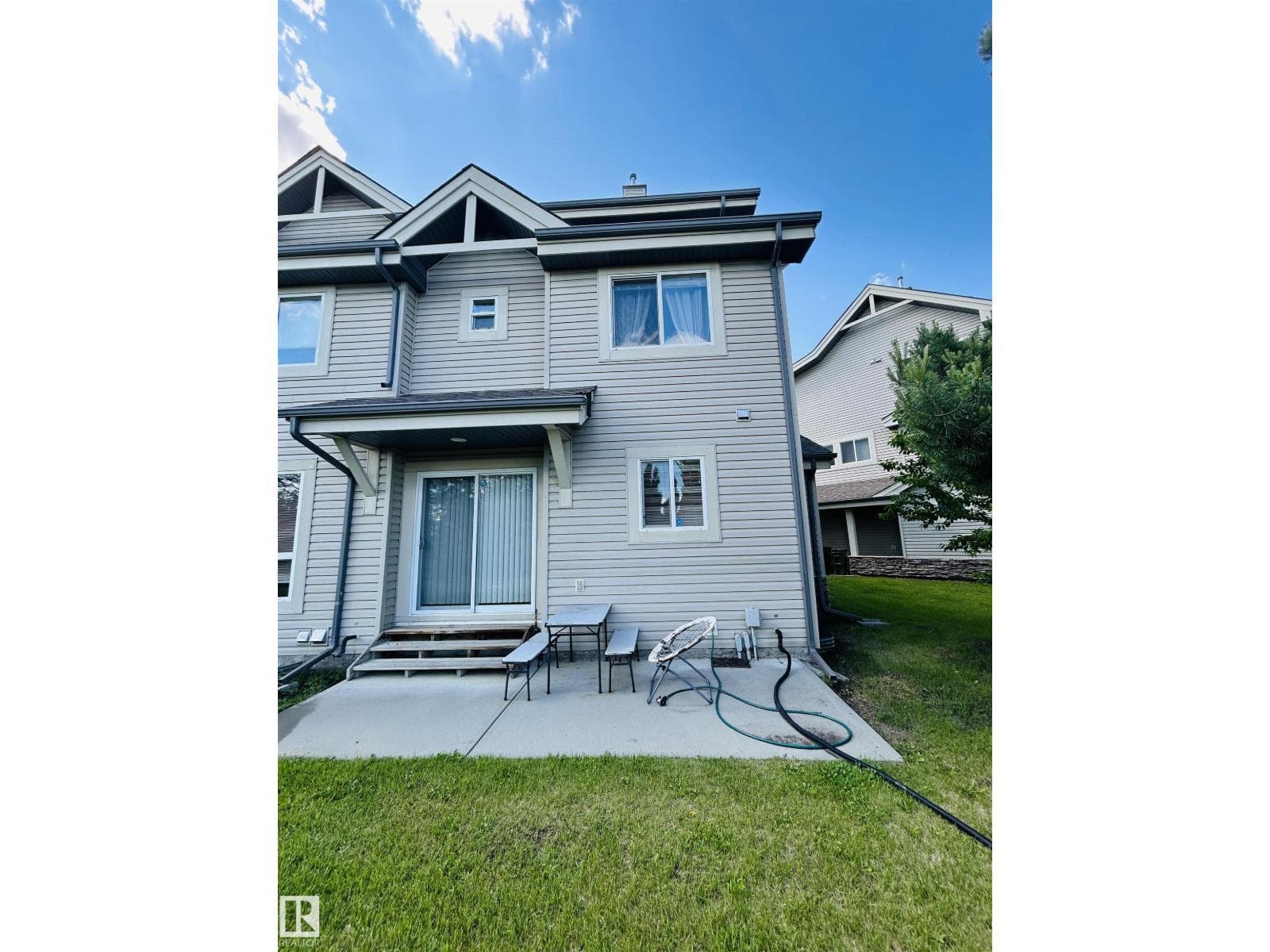 #89 12050 17 AV SW — photo 2