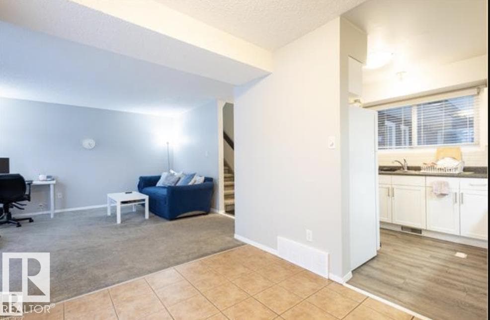 3530 42 ST NW — photo 5