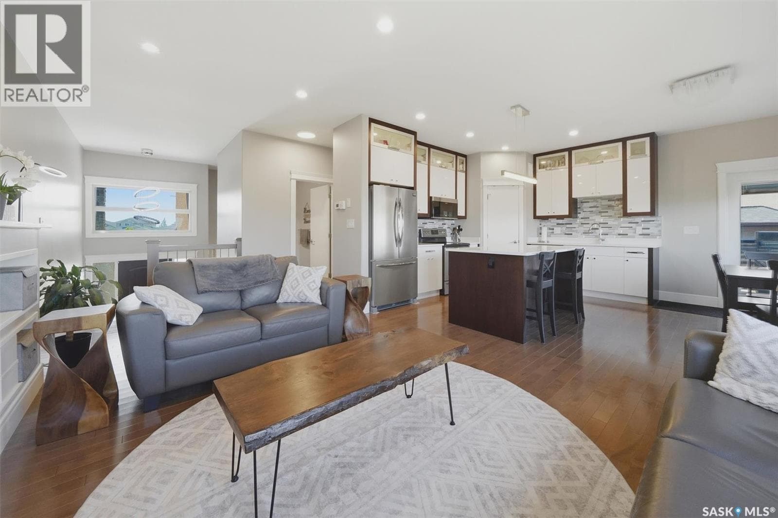 238 Gillies STREET — photo 5