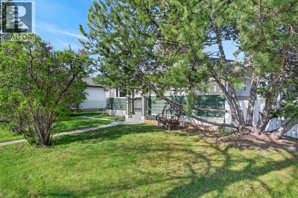 9211 Elbow Drive SW — photo 3