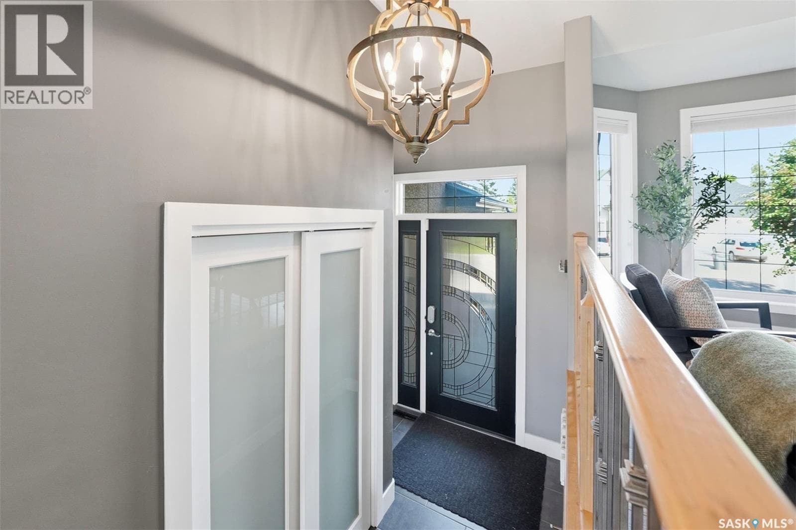 710 Wright CRESCENT — photo 4