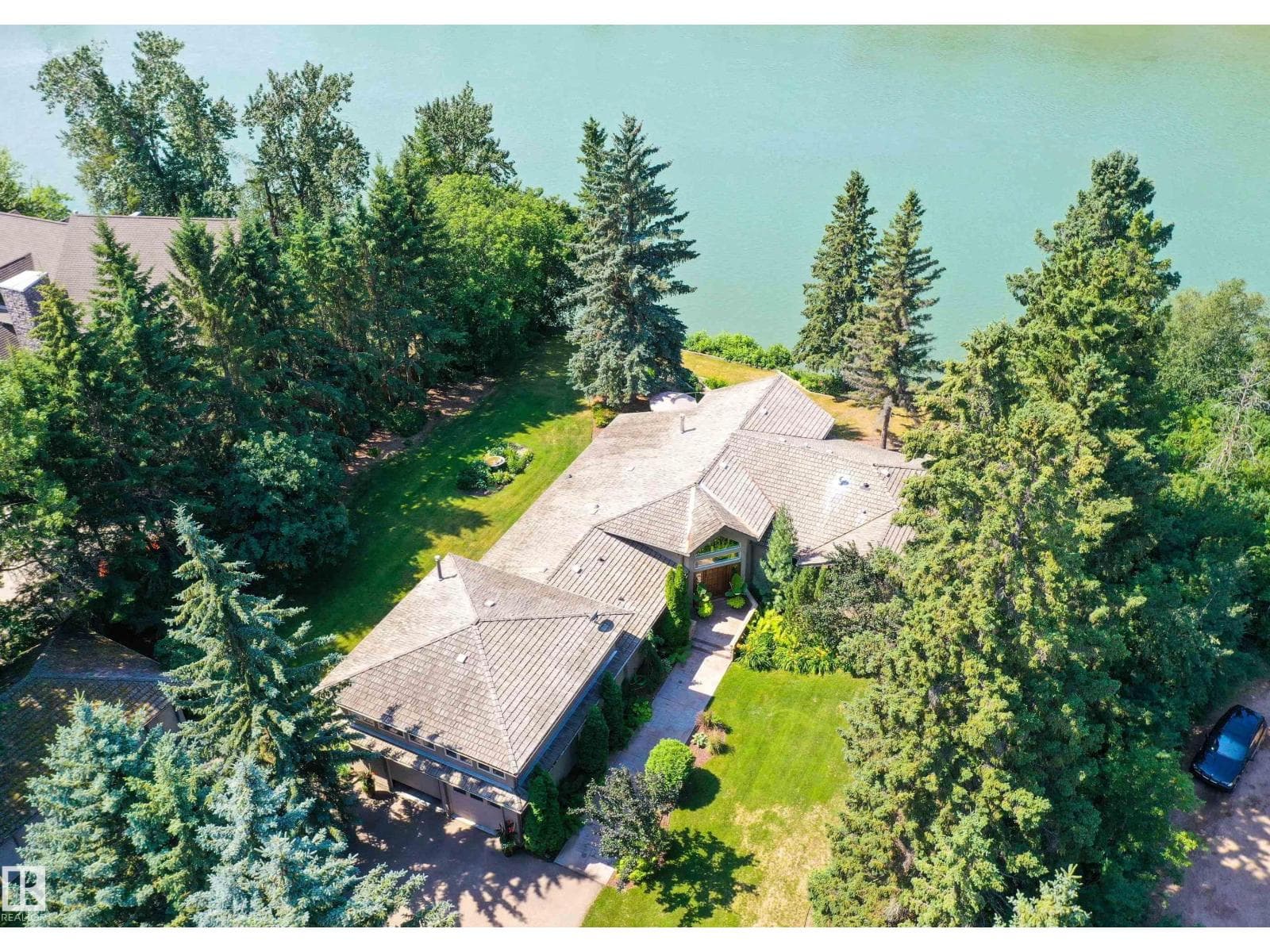 15625 WHITEMUD RD NW — photo 2