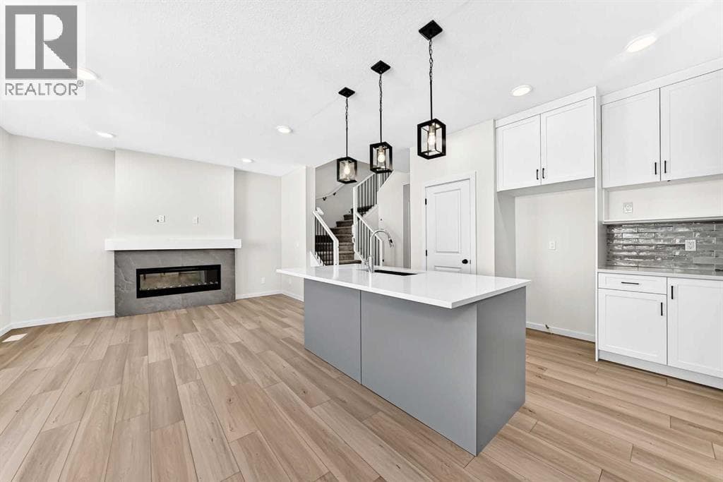 4 bed 3 bath single family at 18 Osprey Hill Bay SW — $879,900 — photo 12