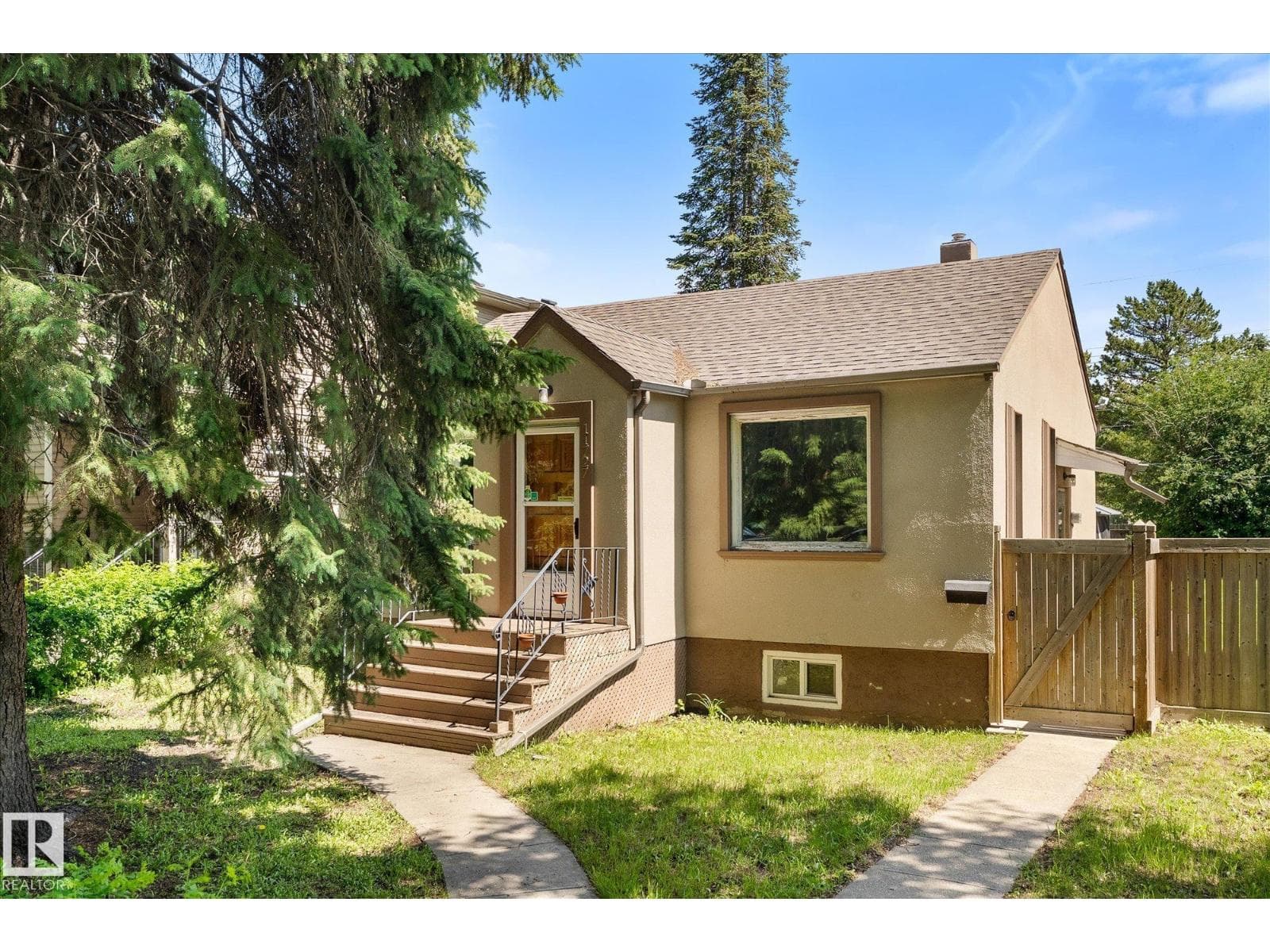 11727 129 ST NW