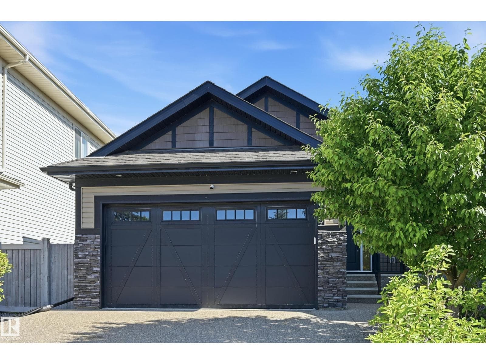 629 ORTONA WY NW