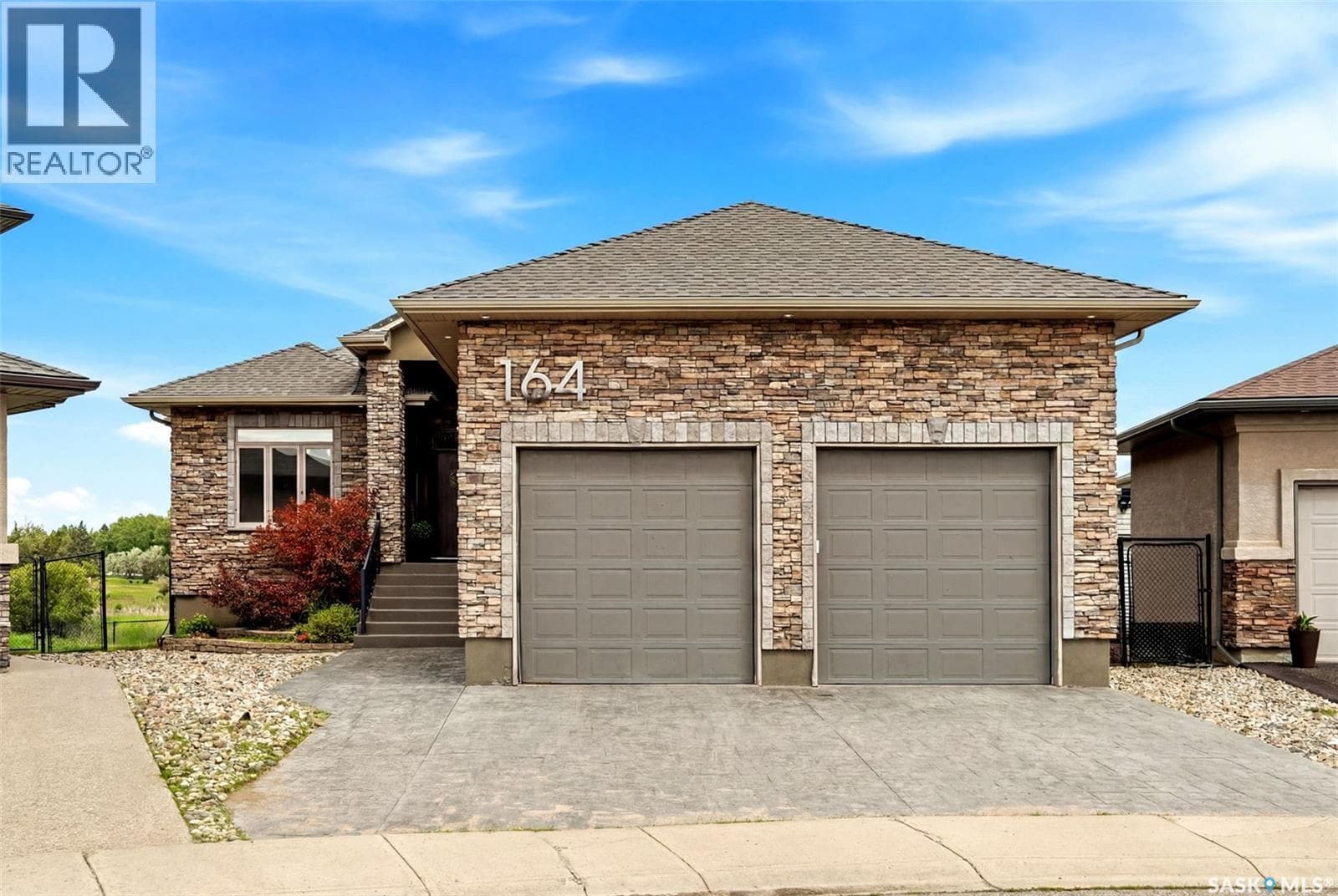 164 Oxbow CRESCENT