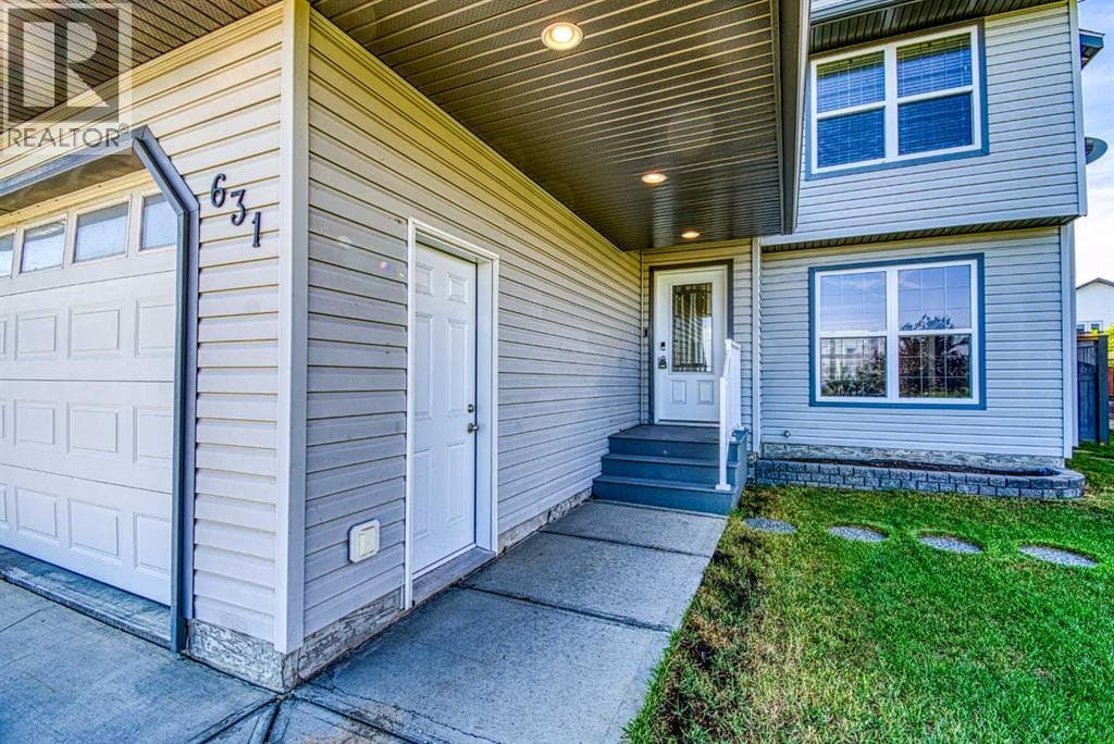 631 6a Street — photo 3