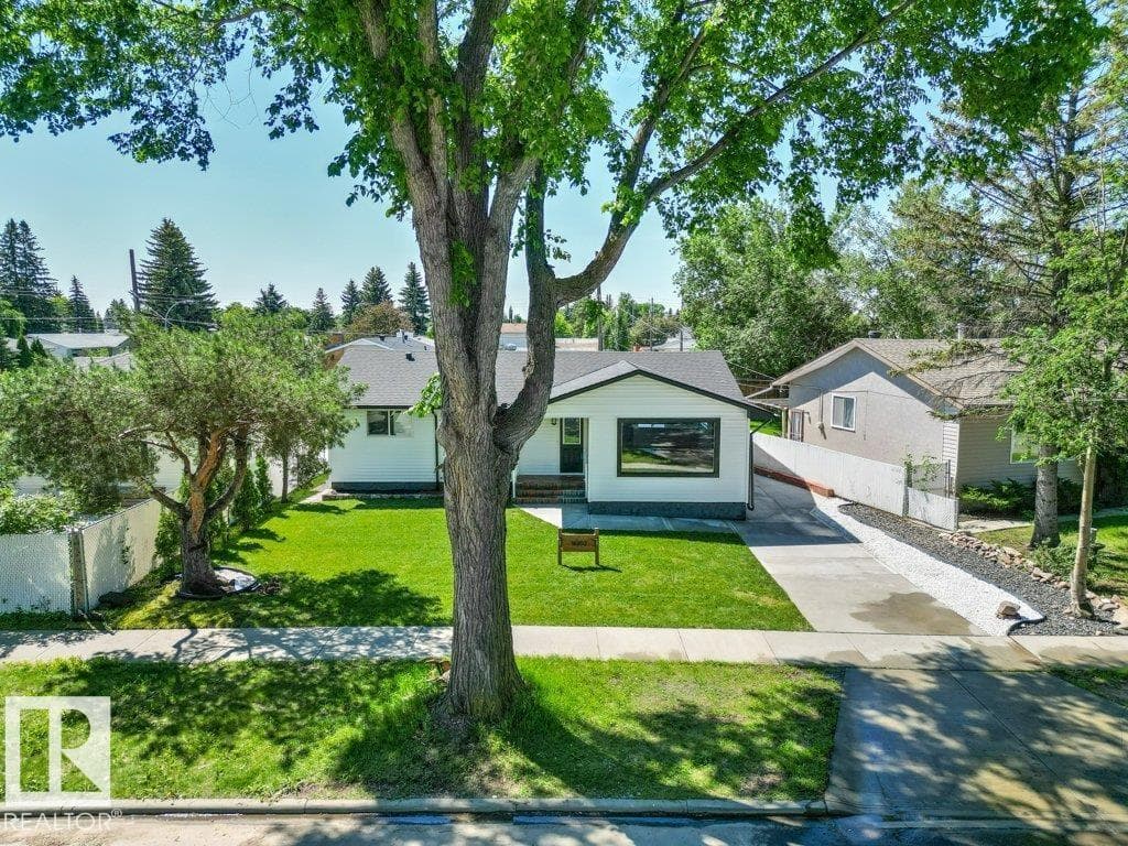 16203 88 AV NW — photo 2