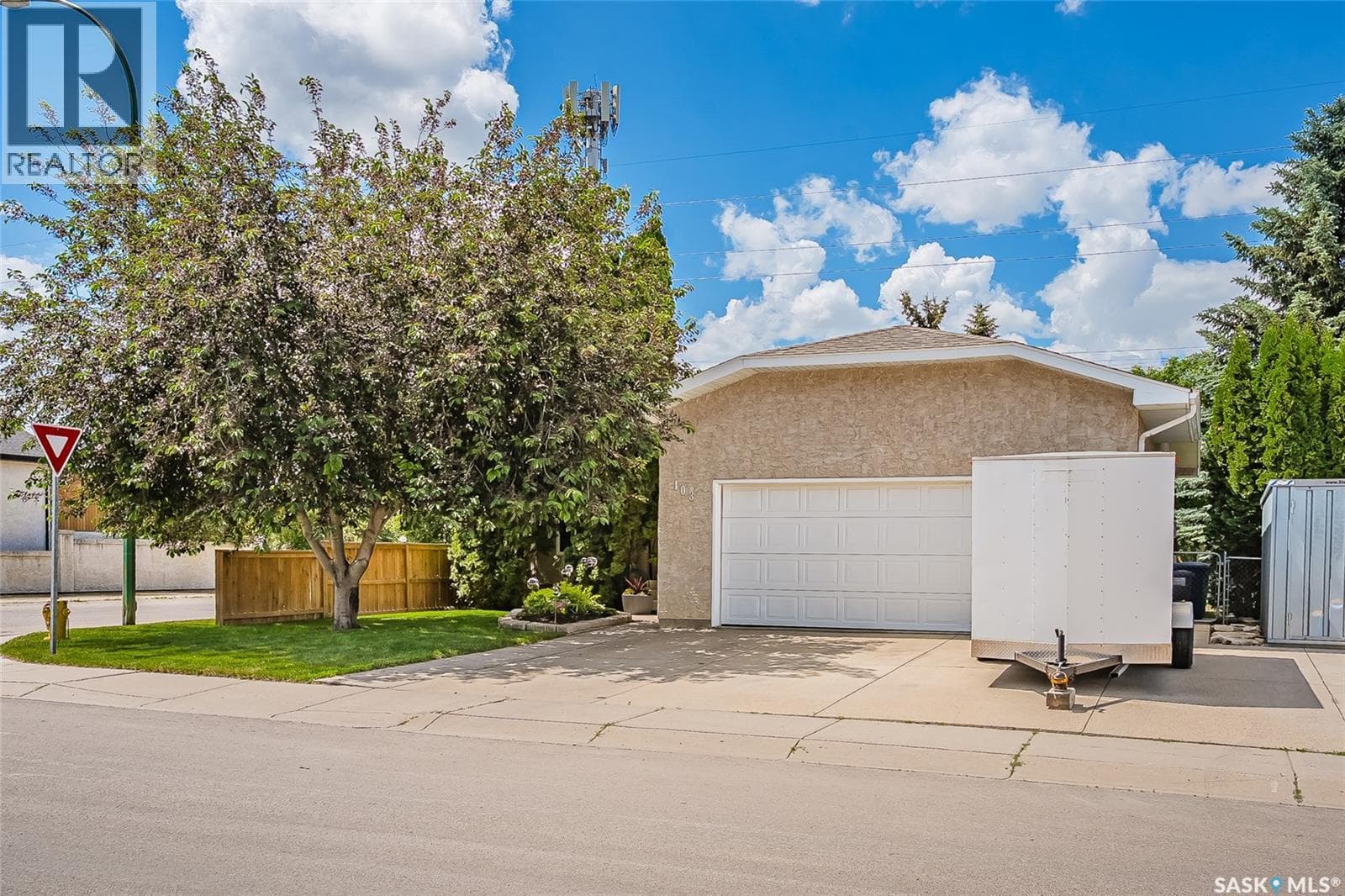 103 Bornstein CRESCENT