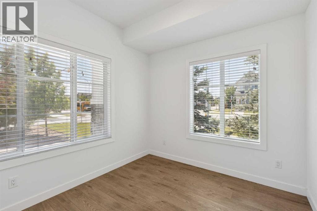 402, 669 Savanna Boulevard NE — photo 4