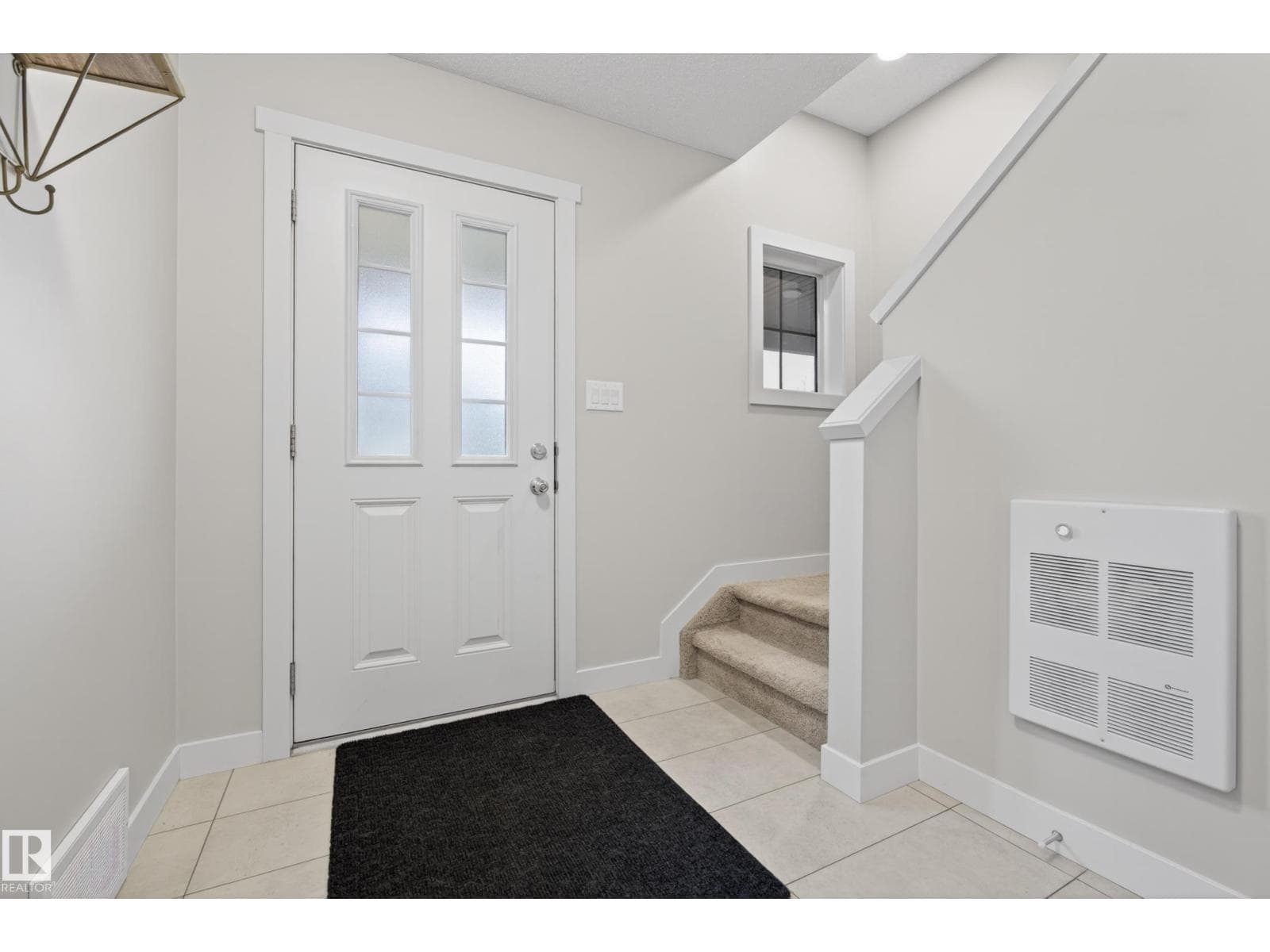 856 DANIELS WY SW — photo 5