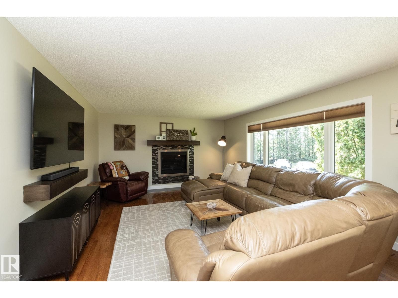 #40 2022 PARKLAND DR — photo 4
