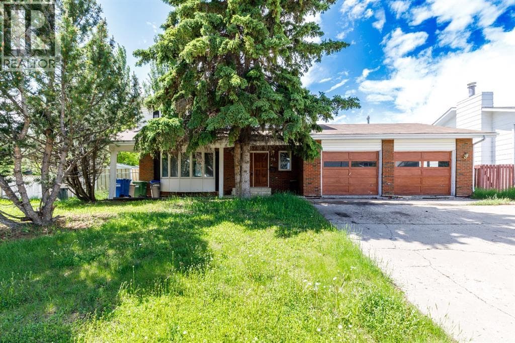 36 Asmundsen Avenue — photo 2