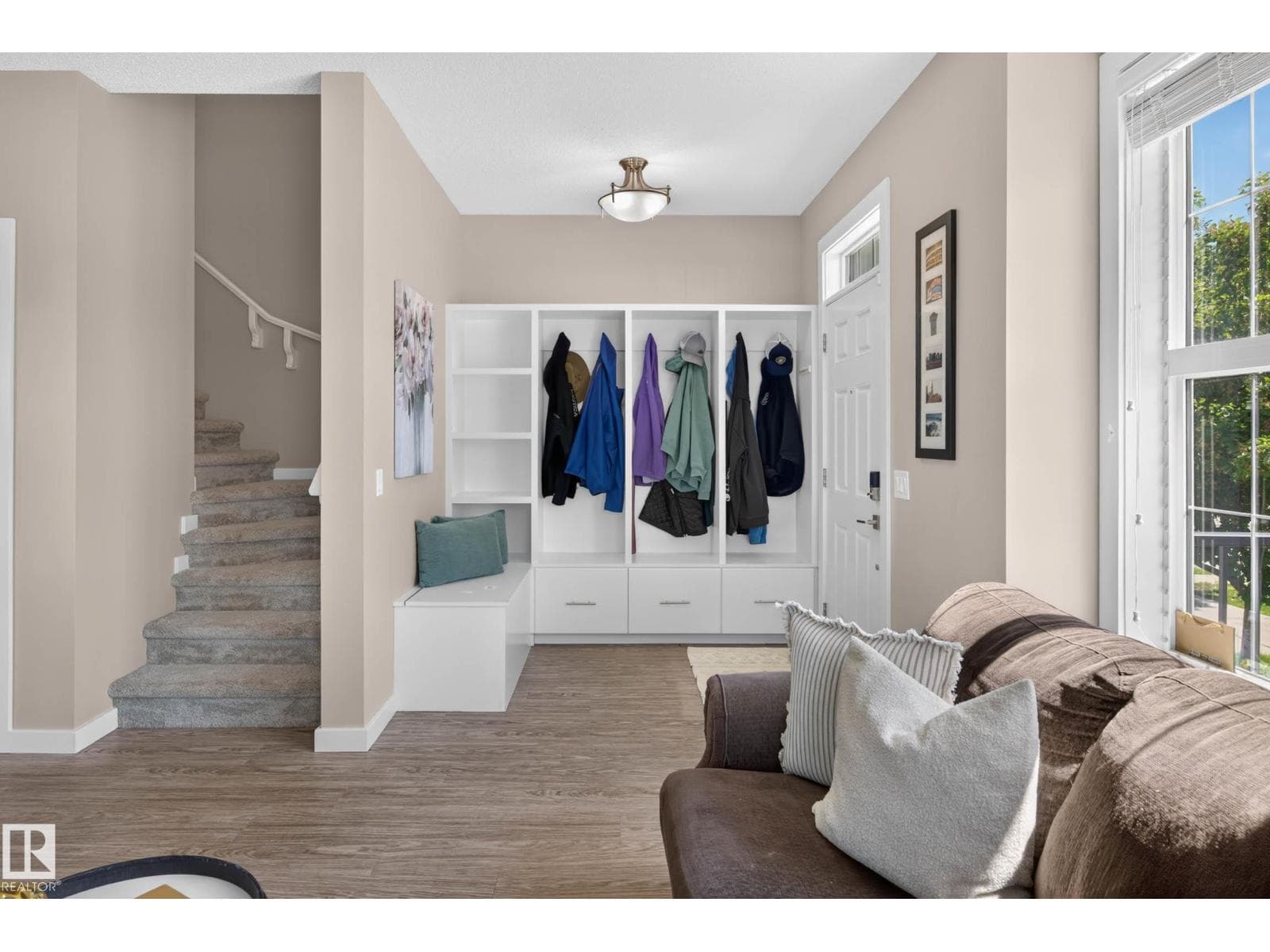 2835 MAPLE WY NW — photo 3