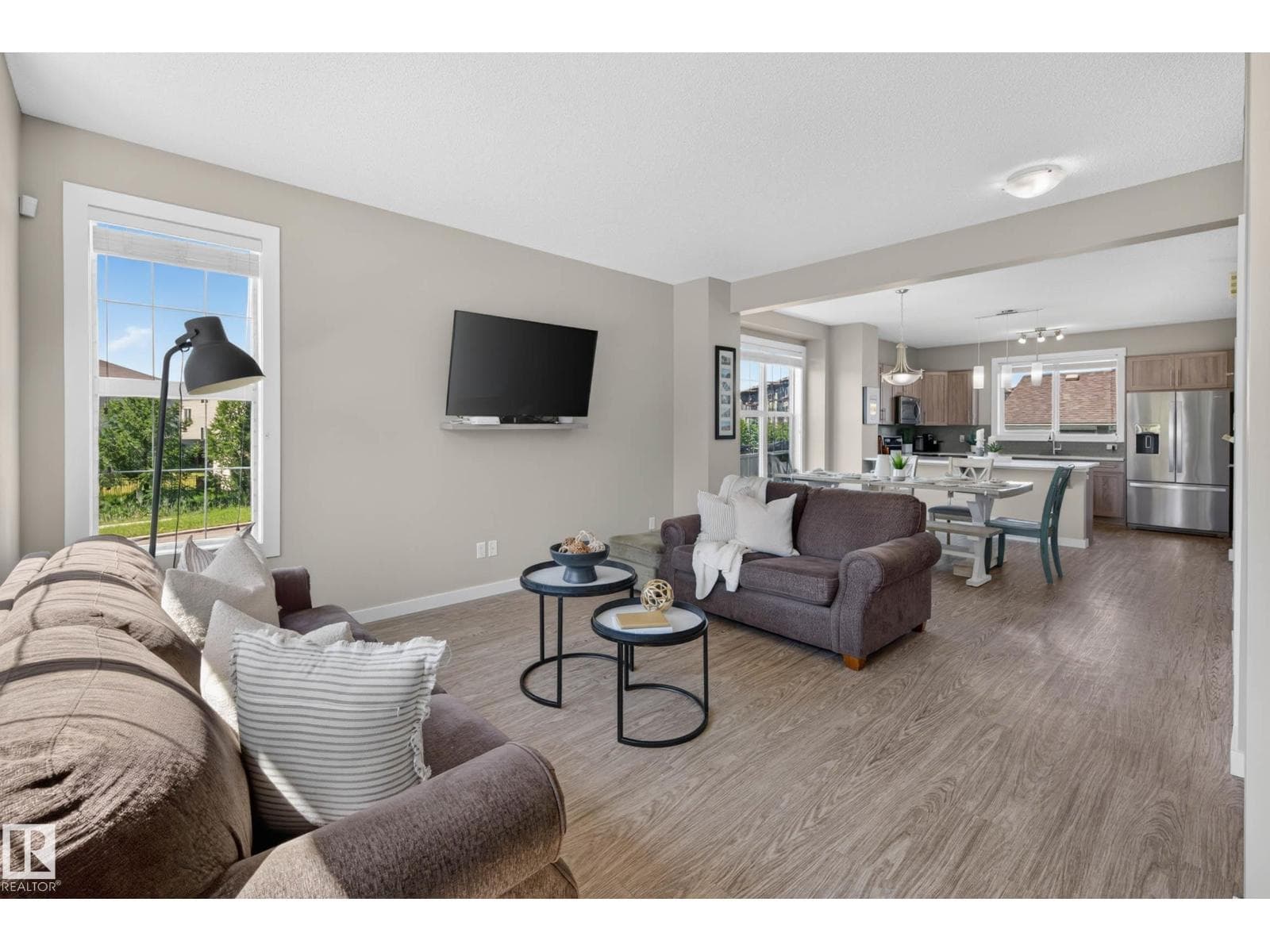 2835 MAPLE WY NW — photo 4