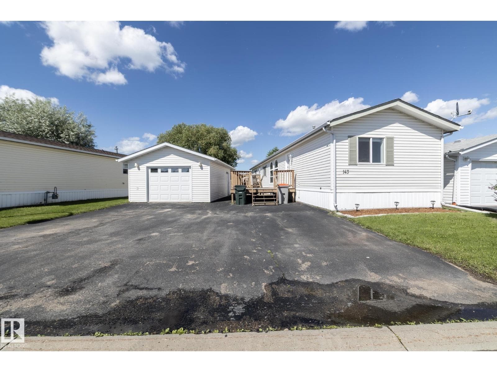 143 48 3400 ST W
