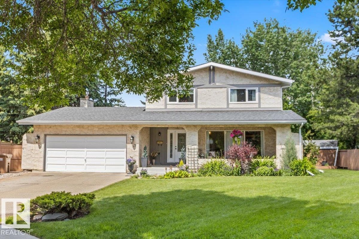 13 LLOYD PL — photo 2
