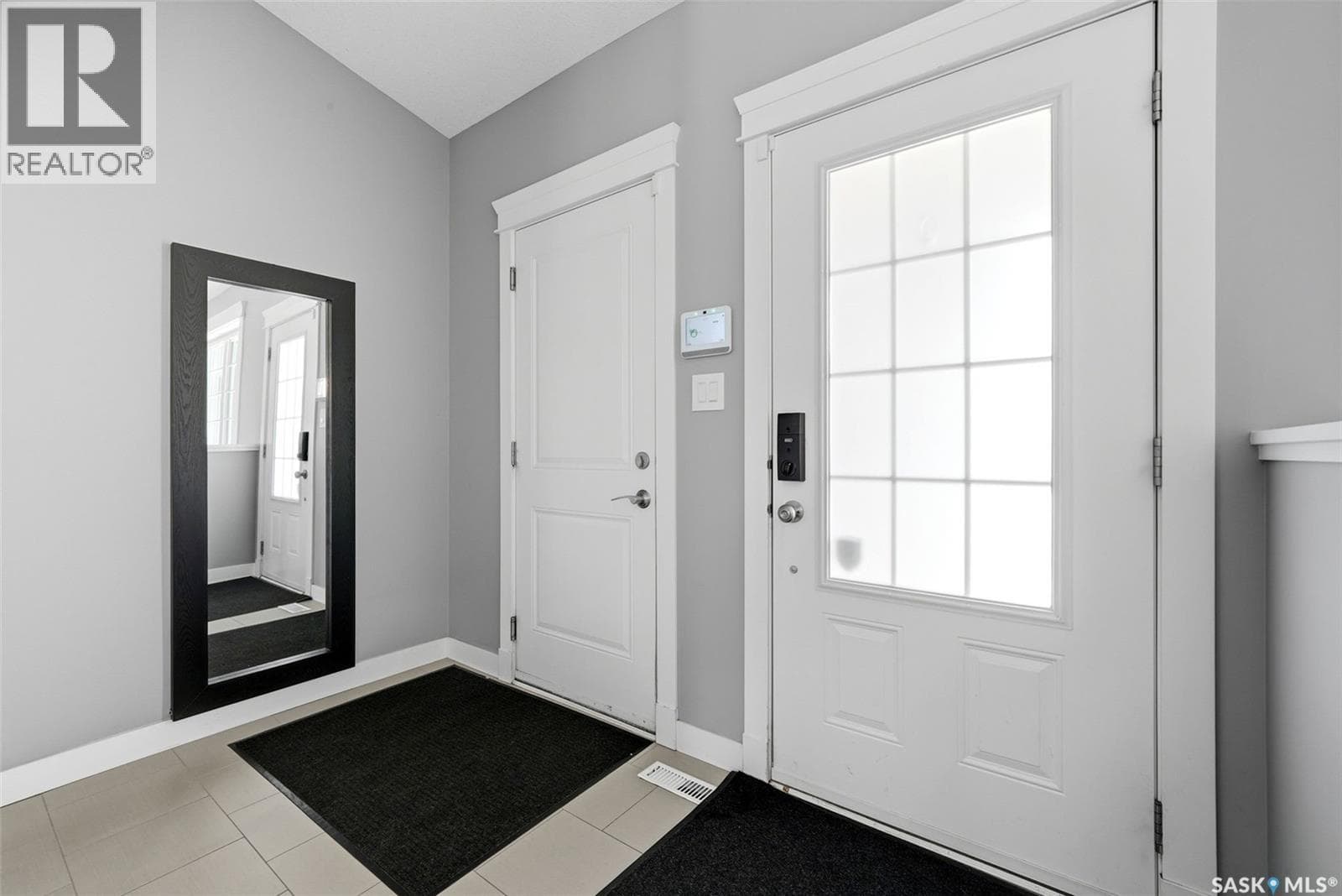 6920 Maple Ridge DRIVE — photo 3