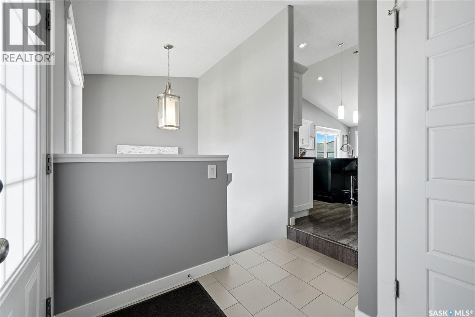 6920 Maple Ridge DRIVE — photo 4
