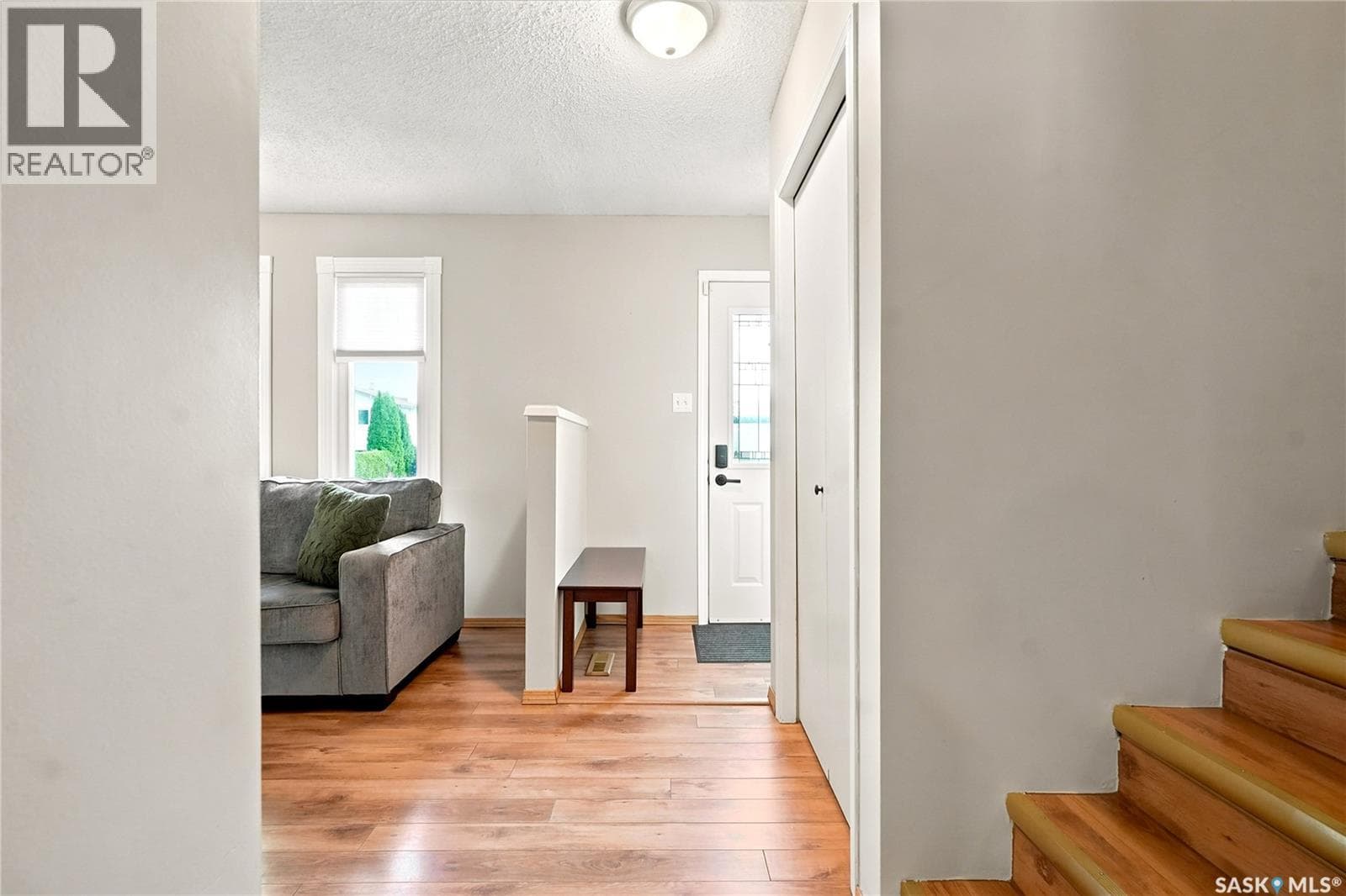 430 Manning LANE — photo 3